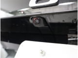 バックカメラが付いているので後方確認が非常にしやすいです。今や運転初心者も熟練者も必須装備!ついていて損はないですね♪