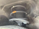 お車を安心してお乗りいただく為には、足回りの定期点検が欠かせません。サービスサポート(有償保証)では無料点検もご提供しており、安心のカーライフをお過ごしいただけるサポート体制が整っています。