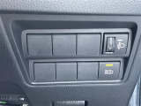 店舗にて現車の確認もいただけますので、お電話で在庫のご確認の上是非ご来店くださいませ。