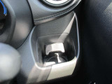 運転席で使用できるドリンクホルダーです。