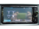 Bluetooth内蔵でスマホとナビを無線でつなぐことができます
