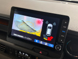 バックギアに入れるだけで自動でリヤカメラに切り替わります!車庫入れやバックが苦手な方にオススメ!