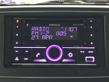 AM/FMラジオ&CDデッキはちょうど良い位置に配置されスイッチ類も大きいので操作し易いです☆