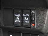 ◆両側電動スライドドア◆狭い駐車場でも乗り降りが楽々♪お子様が隣の車にドアを当ててしまう心配もございません!小さなお子様連れの方もこれで安心。
