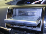 CD、DVDの再生ができます。