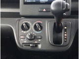 ネットでお車をお探しの方でも、お車の状態が一目で分かりやすい。トヨタ検査員による品質評価表つきで車両の状態詳細を明記致しておりますのでお気軽にお尋ね下さい。
