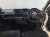 分かりやすく操作しやすい運転席まわりです☆