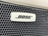 【BOSEサウンドシステム】メーカーオプションの高品位サウンドシステムを搭載。専用のチューニングが施された大小様々なスピーカーから良質なサウンドが奏でられ、臨場感あふれる音響空間を演出します。
