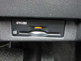 高速道路必須アイテムのETC装備です。最近はスマートインターチェンジも増えてきたので便利ですね。