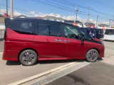 セレナ 1.4 e-POWER ハイウェイスターV 