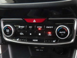 ★エアコンはオートタイプが装着済みです!オートモードにしておけば、車内温度を設定するだけで風の料や吹き出し口の切り替えを機械が行ってくれます!一年中快適な環境を作れますよ♪