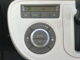 オートエアコンが装備されておりますので快適な温度で調整可能