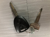 純正ナビゲーションにETC車載器が装備されたお手頃なミライースが入荷いたしました!令和1年で走行2.8万キロとなります♪ ご来店にて現車確認いただけるお客様のみの販売とさせていただいております。