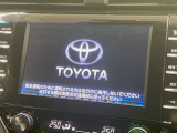 【メーカー8インチナビ】インテリアに溶け込むスタイリッシュな「専用設計」メーカーナビを装備♪視認性や操作性など基本性能にも優れ、より上質なカーライフをお楽しみいただけます。