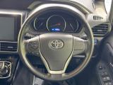 【純正革巻きステアリング】上質な革を使用することで、手にしっかり馴染みとても運転しやすいハンドルです♪