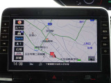 【ナビ】メモリーナビ(MM520D-L)付きです。目的地を設定すれば初めての場所でも簡単に行くことができます。もちろん音楽だって聴けちゃいます♪