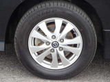 【タイヤ】 【純正15インチアルミホイール】《195/65R15》専用のアルミなのでお車のイメージぴったりですね!