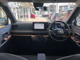 展示車両は全車 クリーニング済。 専門業者さんにて内外装ともにキレイにしてご納車いたします。 また別途、各種コーティングもうけたまわってます。