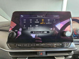 純正ナビゲーションになりマップ機能はもちろん、音楽もBluetooth接続で楽しいドライブができます。