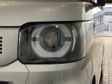 LEDヘッドライトは、点灯の瞬間から最大光量を発揮し、突然暗くなるトンネルなどでの安定感を高めます。