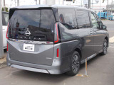 セレナ 2.0 ハイウェイスターV 4WD 