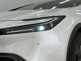 LEDヘッドライトです。デザイン性がよくとても明るいので、夜間の走行や悪天候でも安心です。しかも長寿命!