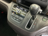 発進時から滑らかに加速する無段階変速のCVTはストップ&ゴーの多い街の中も快適です
