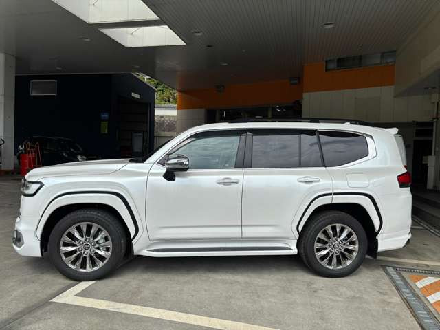 トヨタ ランドクルーザー300 3.5 ZX 4WD の中古車詳細 (2,000km