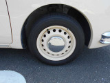 純正ホイールキャップ装着車です。