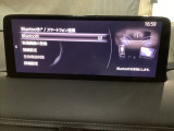 Bluetoothに接続することで、スマートフォンに入っている音楽アプリを車内で楽しめたり、通話が出来ます♪