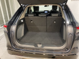 広々としたカーゴスペース。週末のお買い物や長期旅行のたくさんの荷物も積載できます。