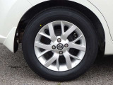 【タイヤ】 【純正15インチアルミホイール】《185/65R15》専用のアルミなのでお車のイメージぴったりですね!