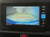 『バックモニター』を装備!駐車の際の、サポートツールとしてとっても便利!駐車が苦手な人、バックに自信がない人、だけでなく、皆さんに便利!でも、それだけに頼るのは危ないですね。