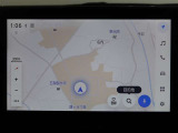 ナビゲーション付き。タッチパネル式で使いやすく、お出かけもラクラクです。