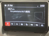 ディスプレイオーディオやカーナビは、現代のドライブにおいて欠かせない装備のひとつです。初めての場所でも迷いにくく、快適なルート案内で運転をサポートします。移動中のエンターテインメント性も高まります。