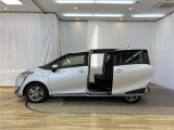 両側パワースライドドア付きだから、狭い駐車スペースなどでの 乗り降りラクラク!小さなお子さまのいるご家庭には嬉しい装備。