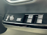 運転席窓操作部スイッチの画像です。