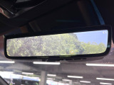 【デジタルインナーミラー】カメラが撮影した車両後方の映像をルームミラー内に表示。クリアな視界で状況の確認が可能です!※ドラレコ機能ご利用には別途SDカードをご用意いただく場合があります。