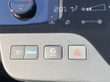 駐車が苦手な方でも、一定の操作設定すると車が駐車をアシストしてくれます。