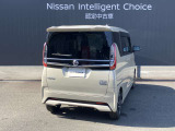 ご購入後の保証修理やメンテナンスは、お近くの福岡日産各店か、全国の日産販売会社サービス工場で対応可能です。