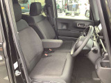 ◆運転席側からの写真です◆ 新車・中古車、車検・点検・整備、保険などお客様のカーライフをトータルサポート