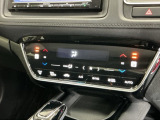 運転席/助手席シートヒーターで寒い日もすぐに温かくなり快適に過ごせます。2段階の温度調整が可能です