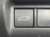 【パワーバックドア】スマートキーや運転席のボタンを押すだけでリアゲートが自動で開閉します!荷物を持っている時や、高い位置にあるバックドアを閉める際に便利な機能です♪