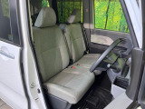 運転席シート廻りは使用感も少なく、良好な状態となっています。丁寧に使われていたことがよくわかりますね。
