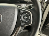 【アダプティブ・クルーズ・コントロール】予め設定した車速内でクルマが自動的に加減速。 前走車との適切な車間距離を維持しながら追従走行し、高速道路でのドライバーの疲労を軽減してくれる嬉しい機能付♪