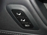 運転席のパワーシートは2名様分までメモリー機能付きです。
