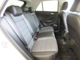 ISOFIX(イソフィックス)基準適合チャイルドシート固定装置!!安心楽々で対応チャイルドシートが取付できます。