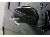ウインカーミラーはお洒落なだけでなく、対向車や歩行者からの視認性が良く安全性が向上し、事故防止にもつながります。