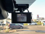 【ドライブレコーダー】映像・音声などの運転中の記録を残します。事故などを起こした起こされた時の証拠になりえますので、もしも時でも安心ですね。