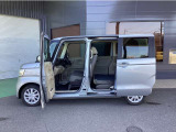 大きなドア開口で乗降性が大変良いです。